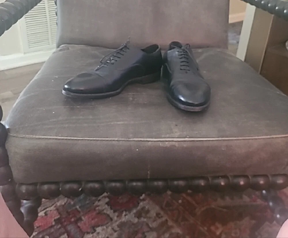 Giorgio Armani Black Cap-Toe Leather Oxfords